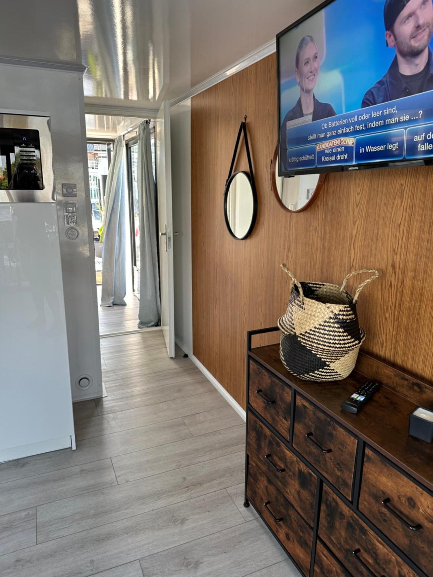뤼베크 Premium Hausboot Trave Traum 아파트 외부 사진